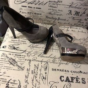 Jessica Simpson Heels